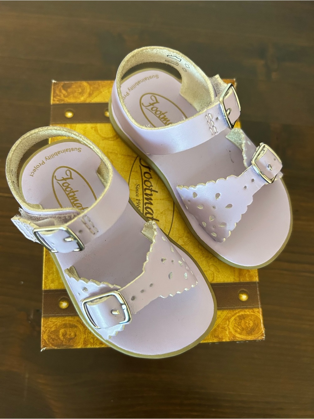 FootMates Lilac Buckle Sandals